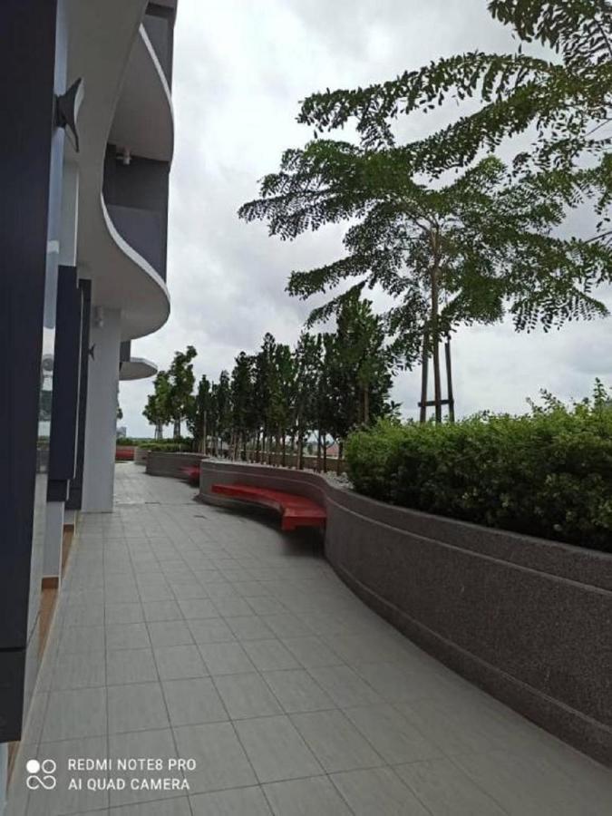 Apartamento de 69 m² en Kota Bharu Centro Ciudad, con 2 habitación Exterior foto